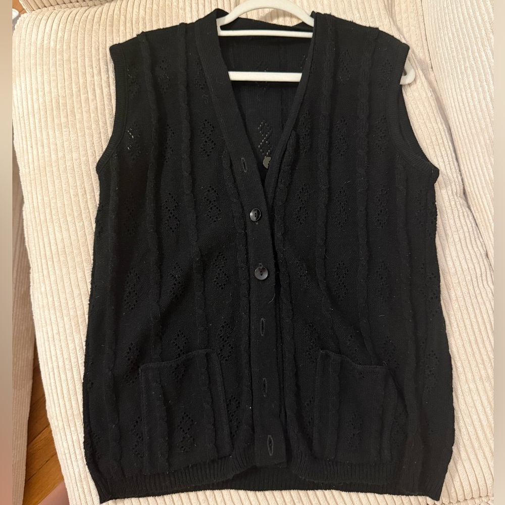 Black Sleeveless Knit Sweater Vest